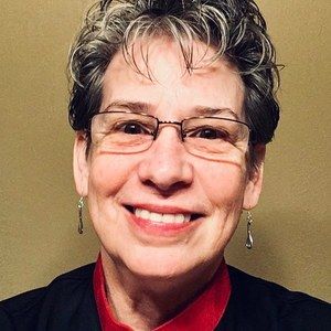 Meet your Posher, Debbie